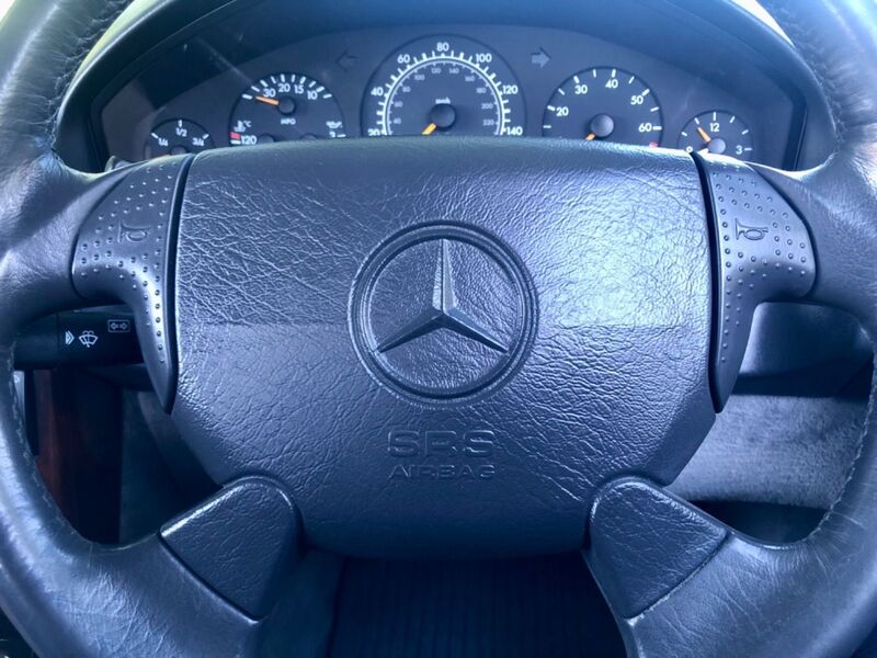 MERCEDES-BENZ SL CLASS