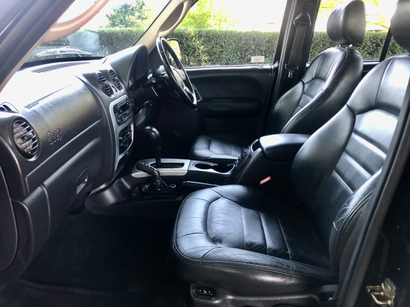 JEEP CHEROKEE