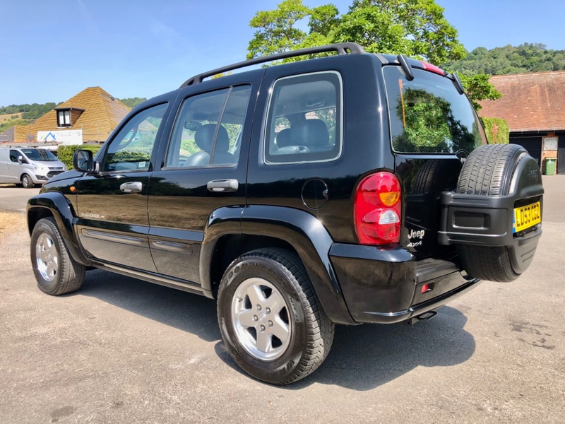 JEEP CHEROKEE