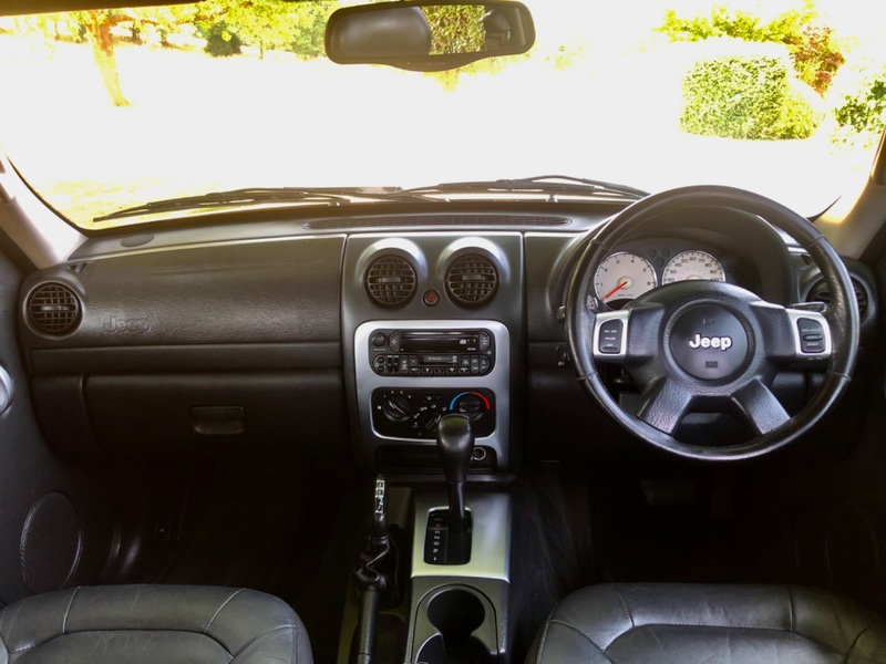 JEEP CHEROKEE