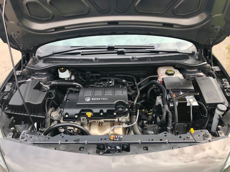 VAUXHALL ASTRA