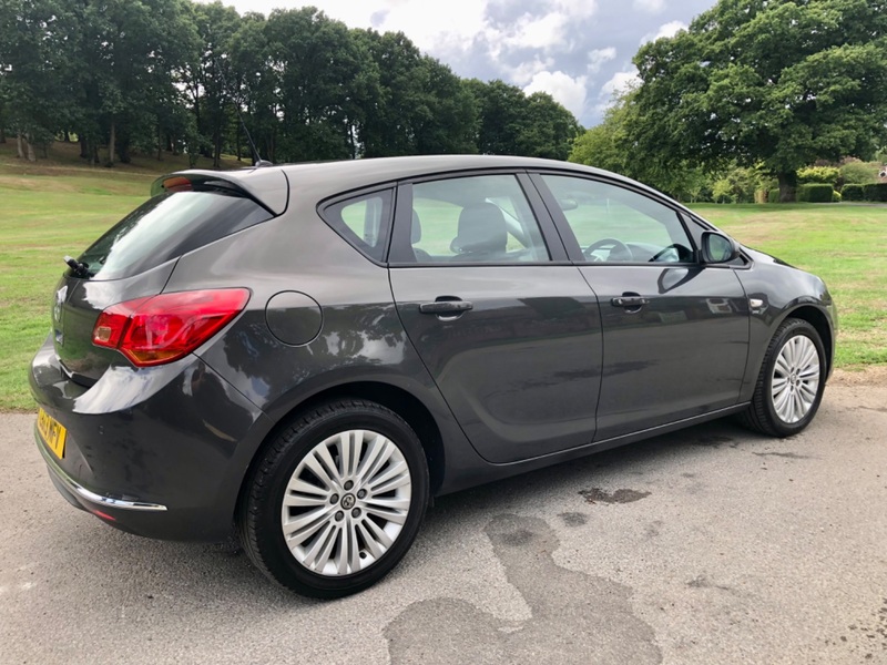 VAUXHALL ASTRA