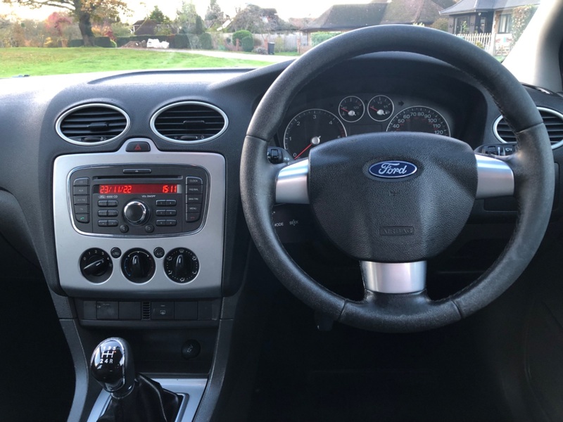 FORD FOCUS