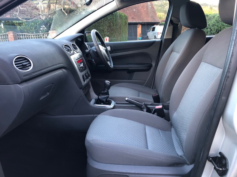FORD FOCUS