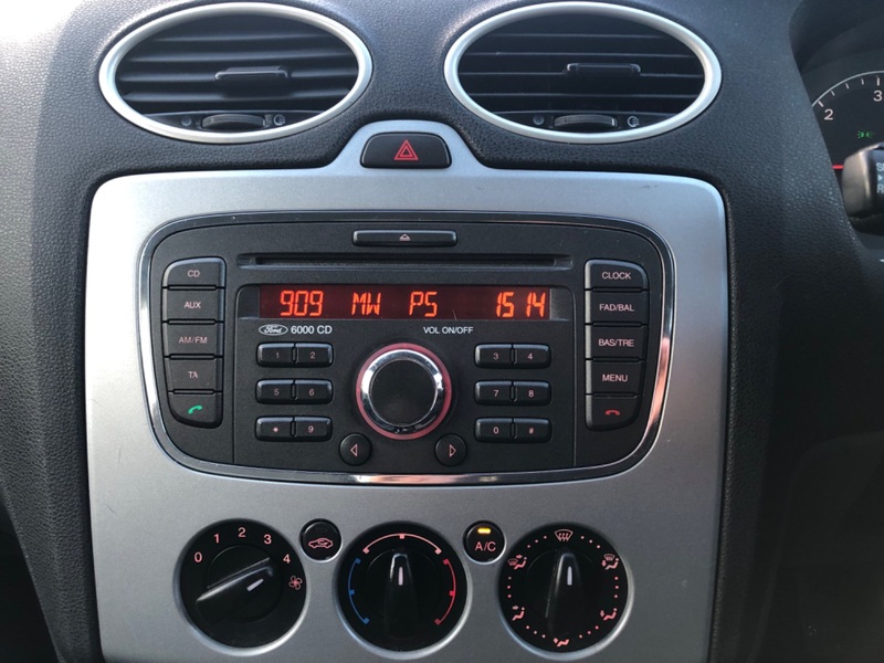 FORD FOCUS