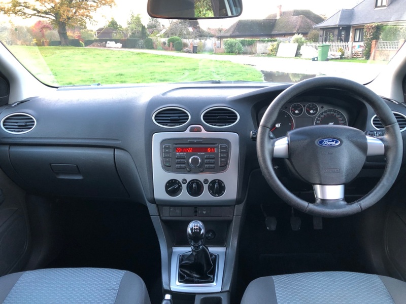 FORD FOCUS