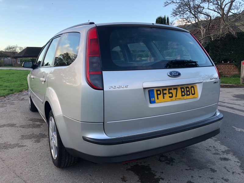 FORD FOCUS