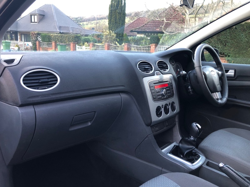 FORD FOCUS