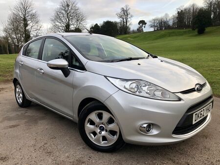 FORD FIESTA 1.6 TDCi ECOnetic DPF Zetec 5dr