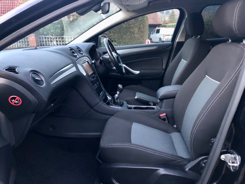 FORD MONDEO