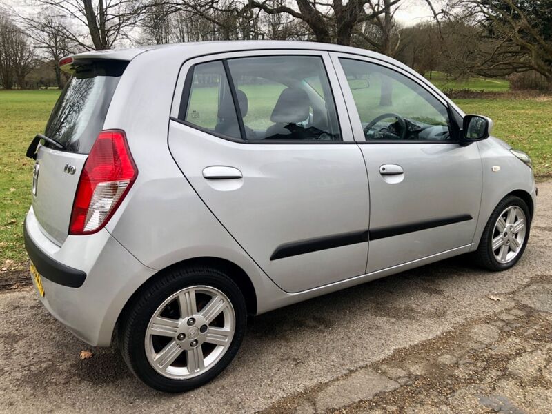 HYUNDAI I10