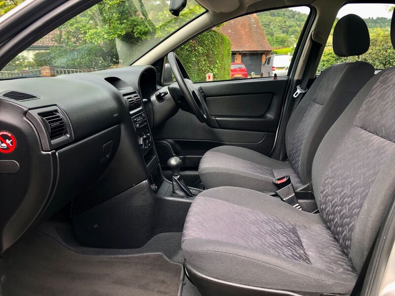 VAUXHALL ASTRA