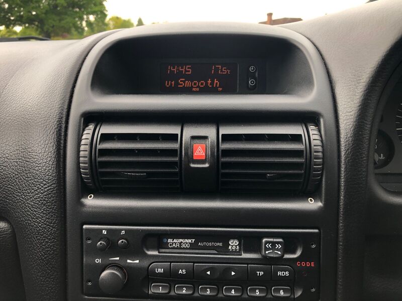 VAUXHALL ASTRA