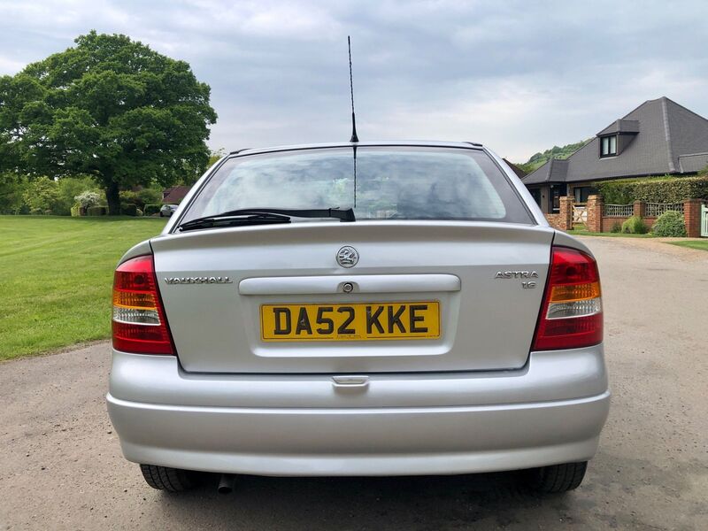 VAUXHALL ASTRA