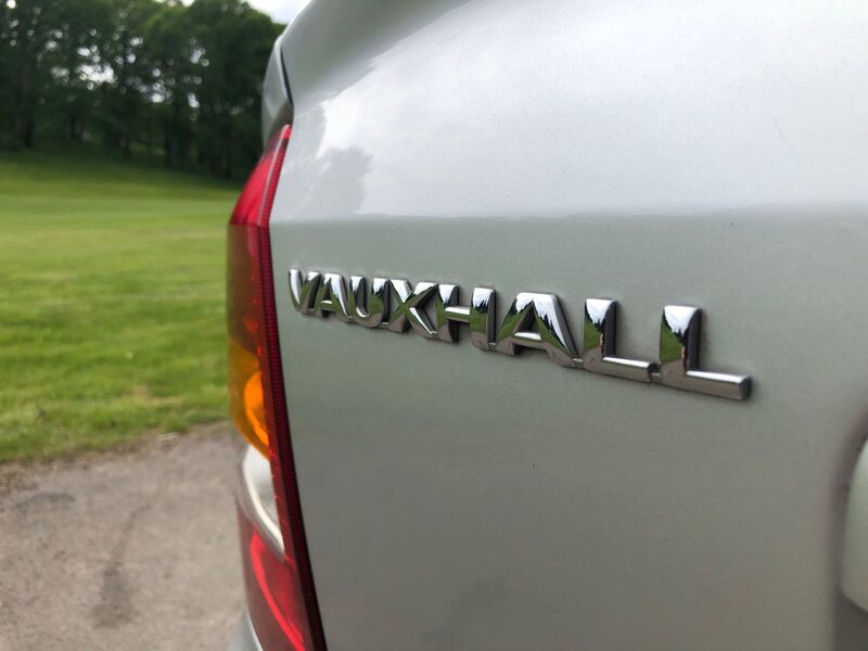 VAUXHALL ASTRA