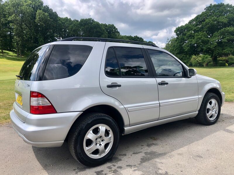 MERCEDES-BENZ M CLASS