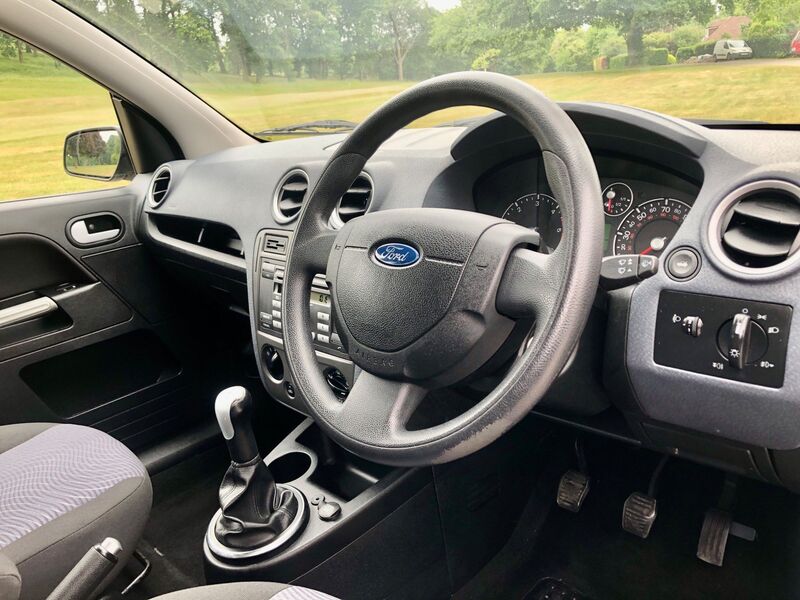 FORD FUSION