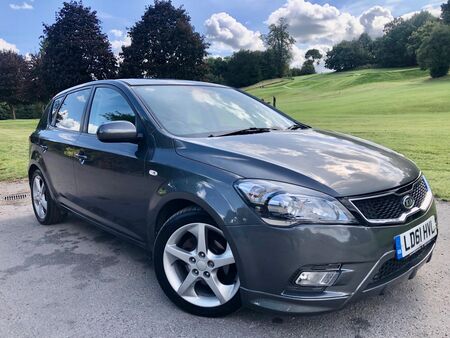 KIA CEED 1.6 CRDi 3 Auto Euro 5 5dr